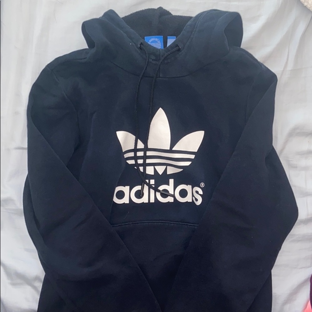 Black classic logo Adidas hoodie🖤